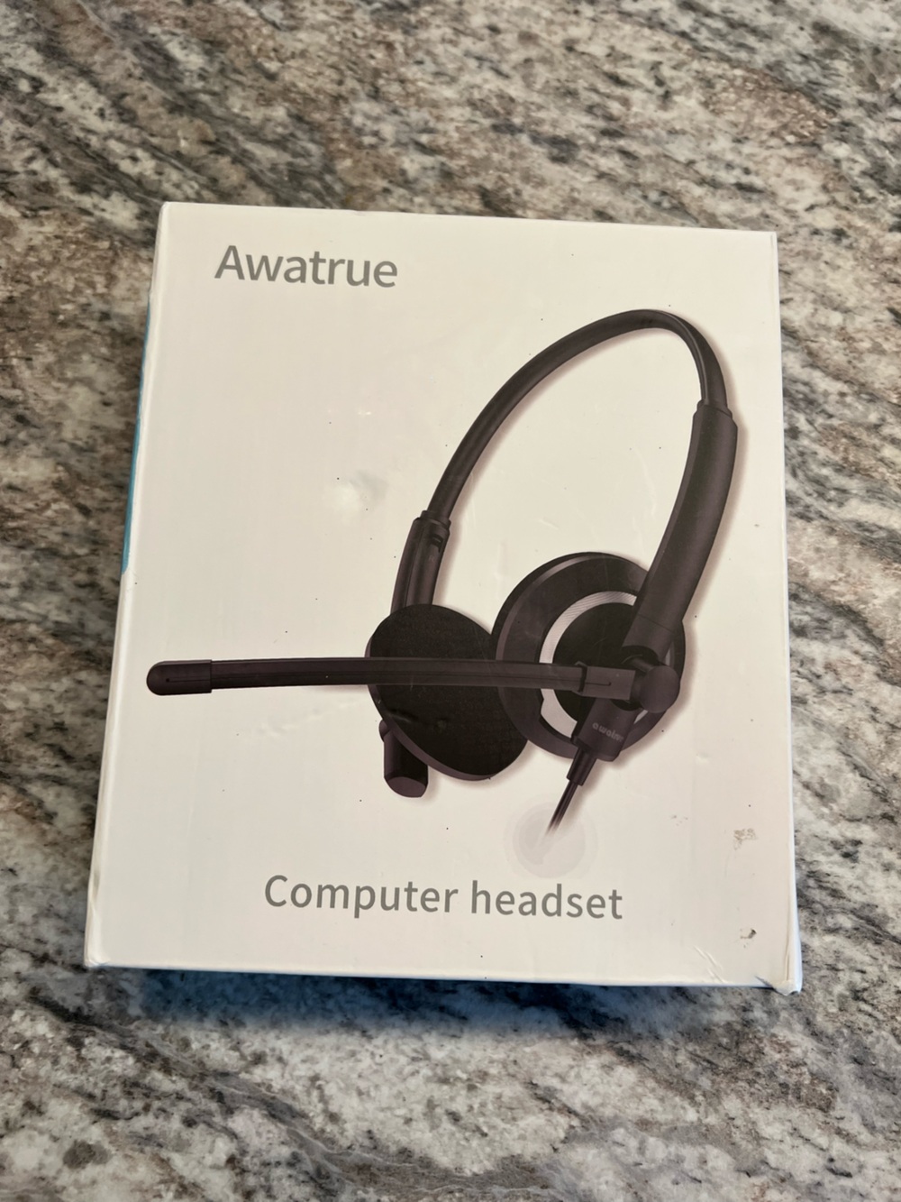 Awatrue Computer Headset - Black NIB
